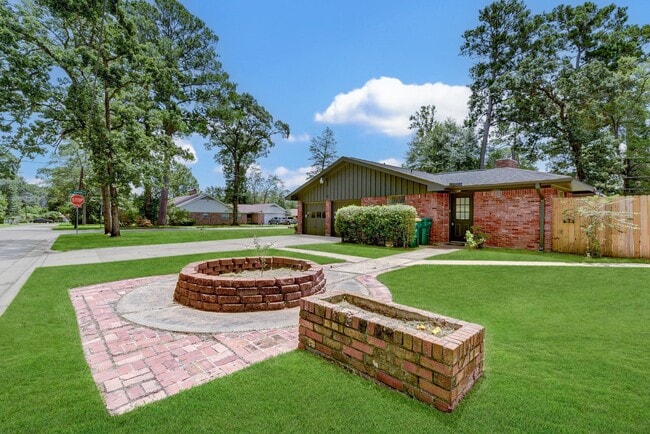 Photo - 1703 N Roberson St