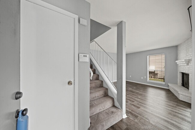 Photo - 260 El Dorado Blvd Unidad 608