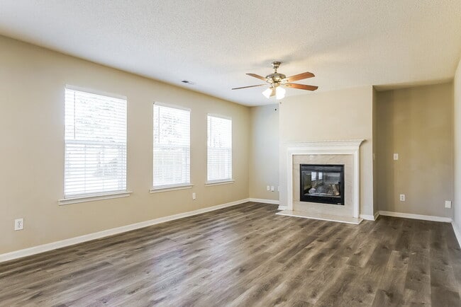 Photo - 4920 Alenja Ln