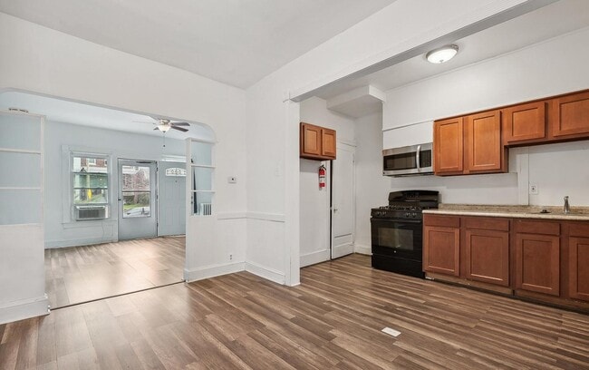 Photo - 4916 7th St NW