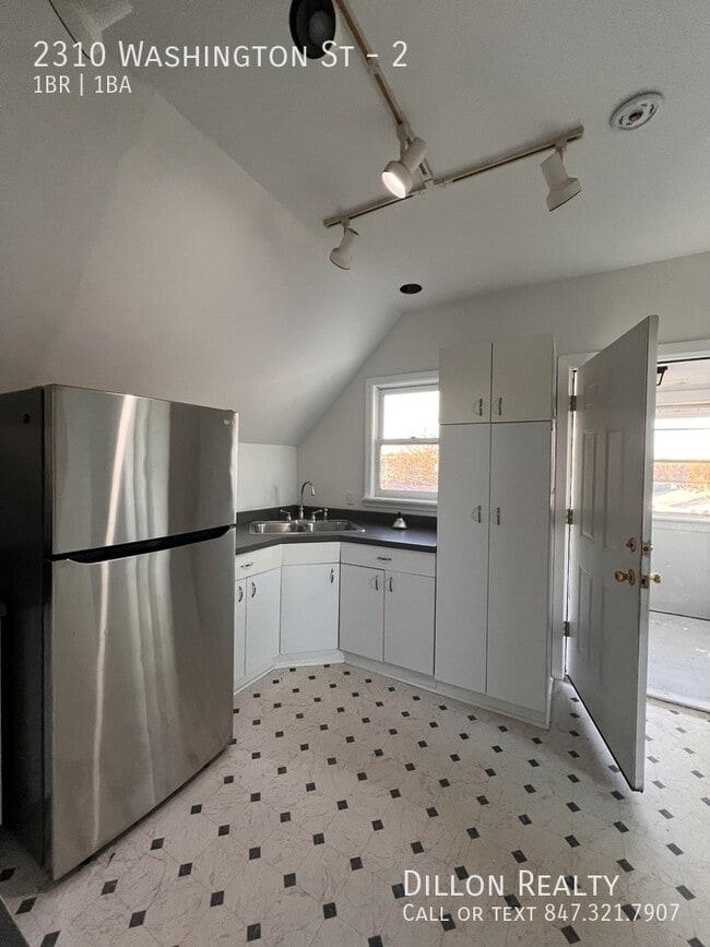 Photo - 2310 Washington St Unidad 2