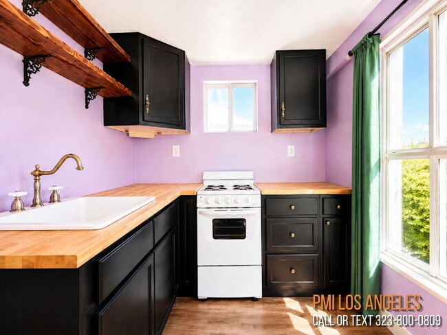 4187 Denker Ave Unidad B