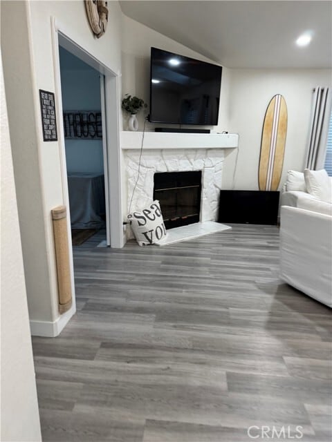 Photo - 21851 Newland St