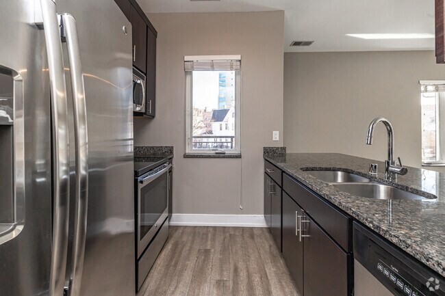 1BR/1BA - Kitchen