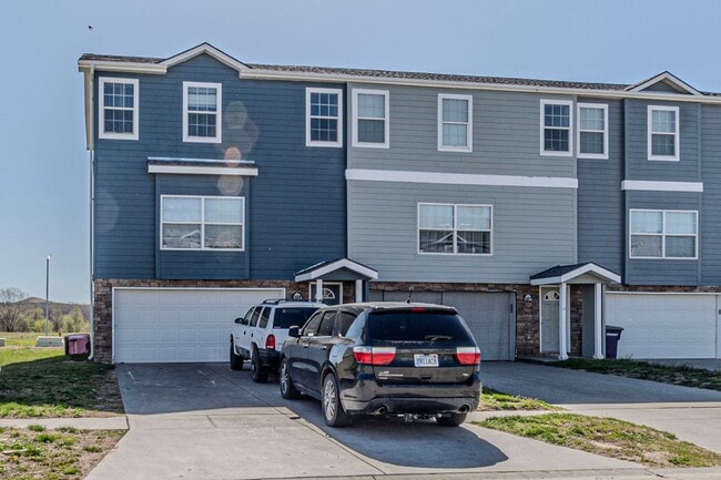 Building Photo - Please View 3D Virtual Walk-Through Before Scheduling a Showing