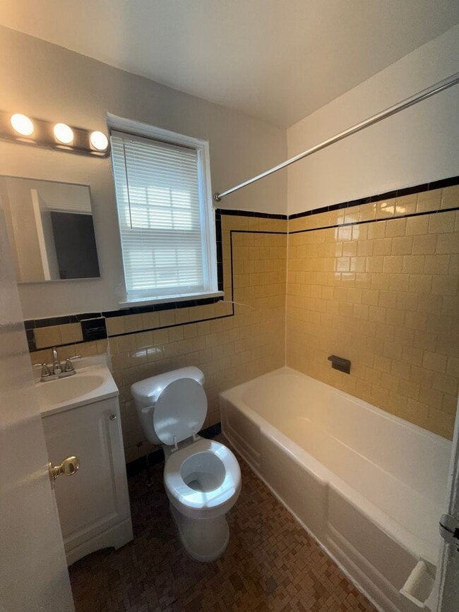 Photo - 3314 East Capitol St NE Unit A