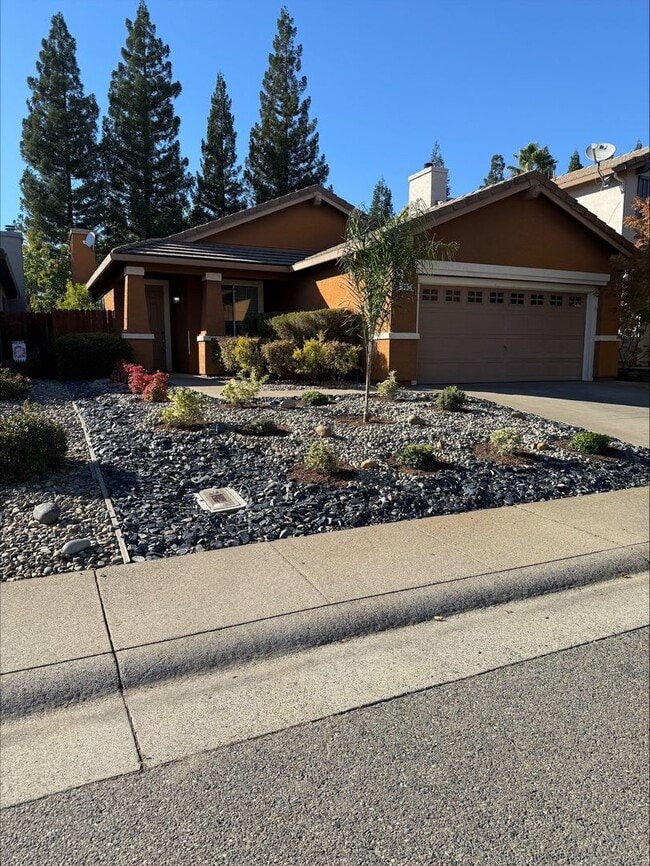 Beautiful Single-Story 4BR/2BA Home – Quie... - Beautiful Single-Story 4BR/2BA Home – Quie...
