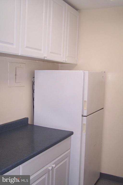 Building Photo - 1121 Arlington Blvd Unit 345