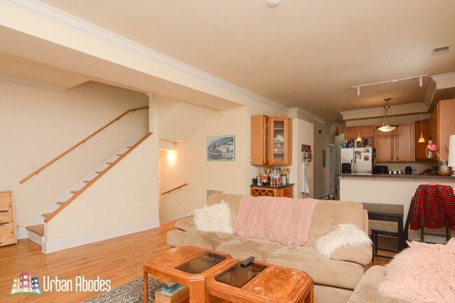 Photo - 1314 W Roscoe St Unit G04C