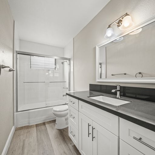 The Riviera Apartments