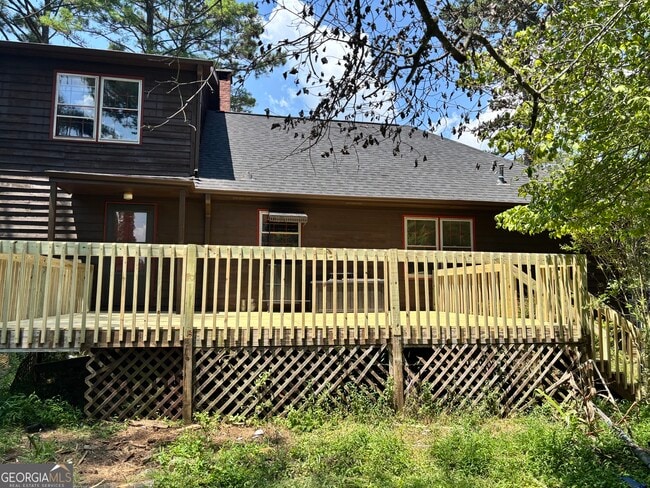 Photo - 559 Stringer Rd
