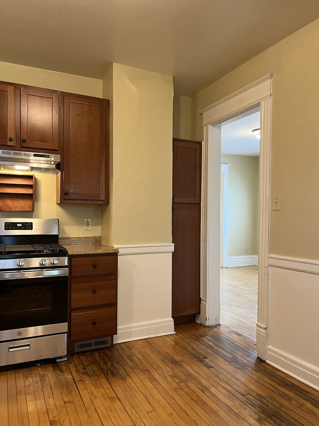 Photo - 2139 S Aldrich St Unit Front house