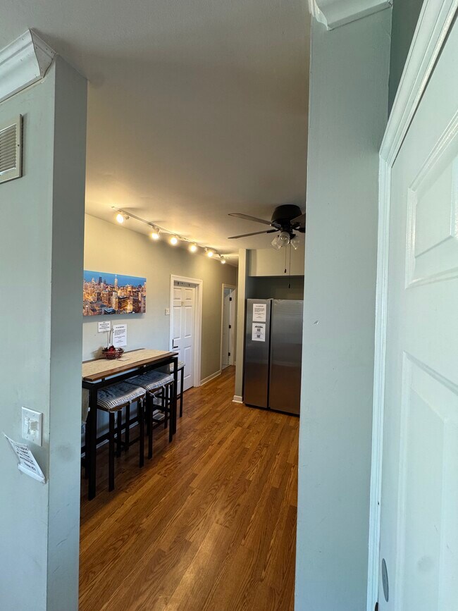 Photo - 8129 Ogden Ave Unidad 1F