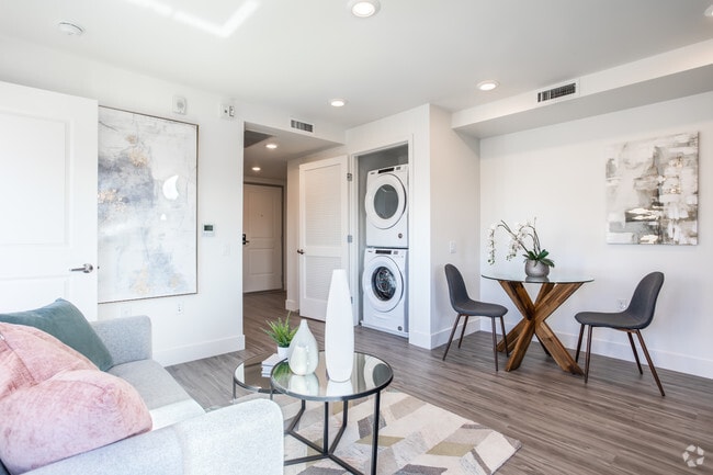 1BR,1BA-Plan E