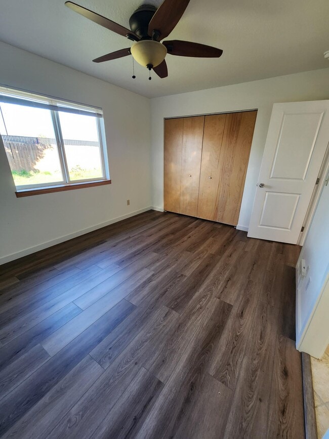 Photo - 2580 Lyon St SE