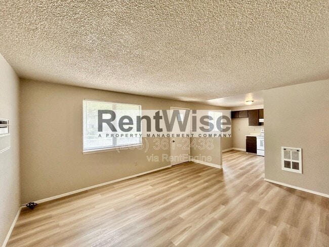 Photo - 776 W Pennsylvania St