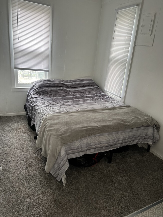 Photo - 1113 6th St E