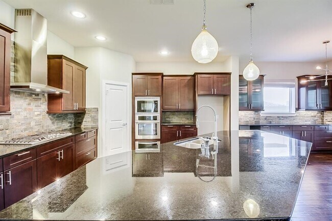 Photo - 17106 Rainier Creek Dr