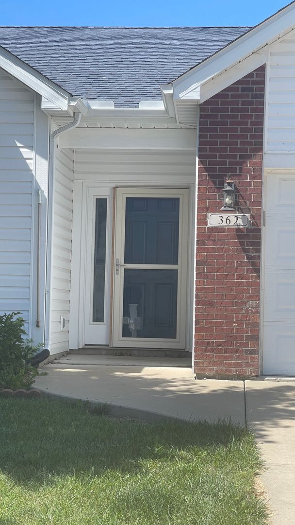 Photo - LEXINGTON FARMS...3 Bedroom 2 Bath