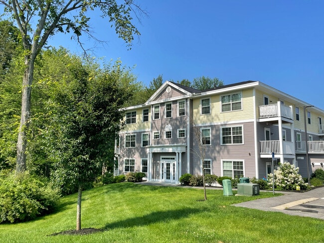 Autumn Woods Apartments