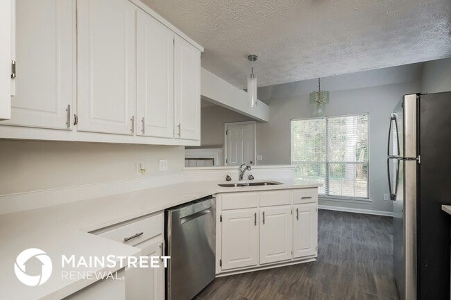 Photo - 242 Fairview Point