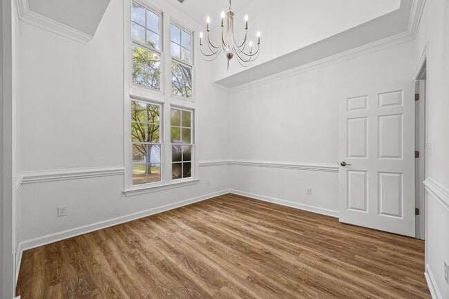 Photo - Prime Charlotte Location!