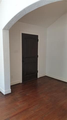 Photo - 2700 Taft Blvd
