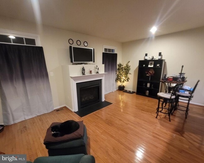 Building Photo - 20928 Houseman Terrace