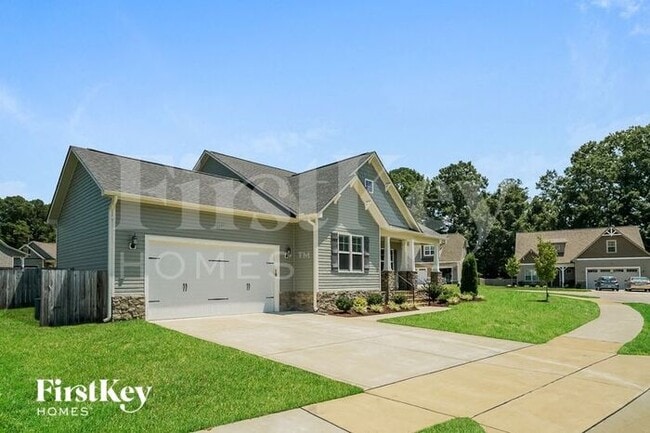 Photo - 295 Edgefield St