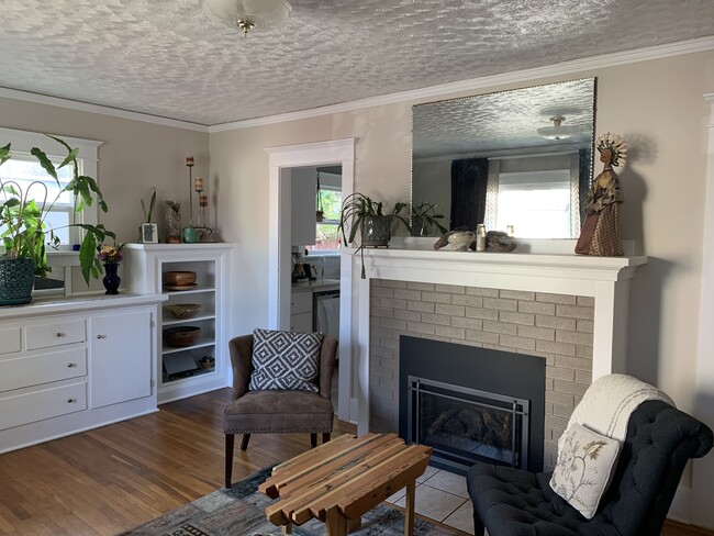 Photo - 824 N Killingsworth Ct