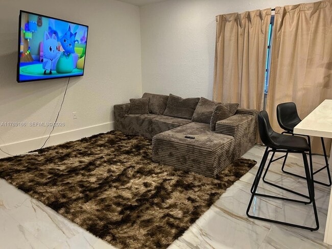 Photo - 760 Euclid Ave Unit 204