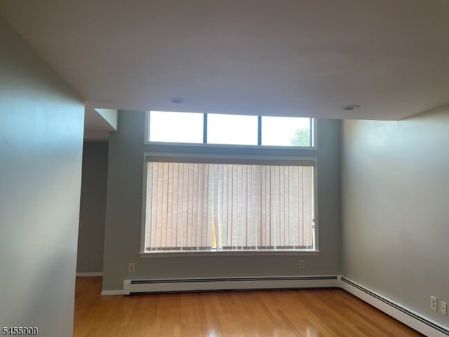 Photo - 1 Schindler Dr