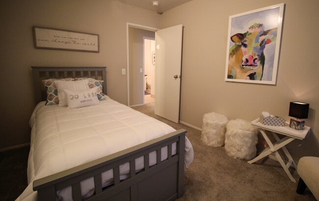 Photo - Essex At Hampton