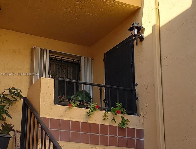 Building Photo - 10885 NW 7th St Unit 21-33