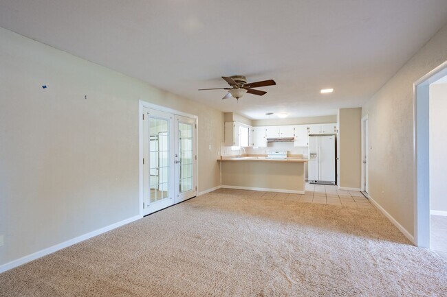 Photo - 3 bed 2 bath Near school/park