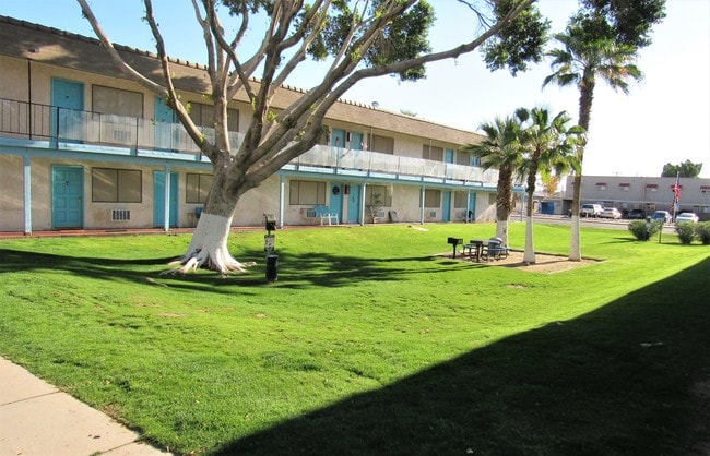 Beach Club Apartments