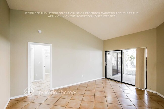 Photo - 11571 Waterford Ct