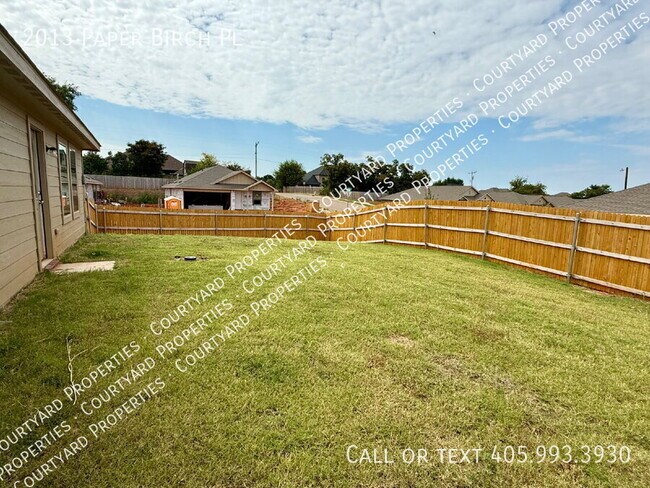 Photo - 2013 Paper Birch Pl