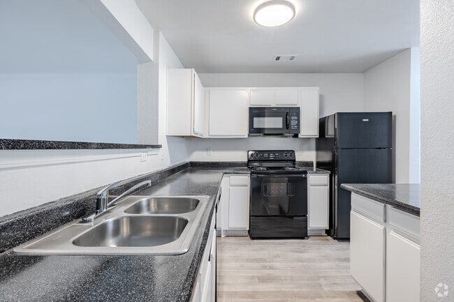 Interior Photo - Greens at Stonecreek Rental