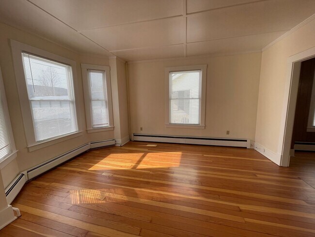 Photo - 9-11 Bracewell Unit 11