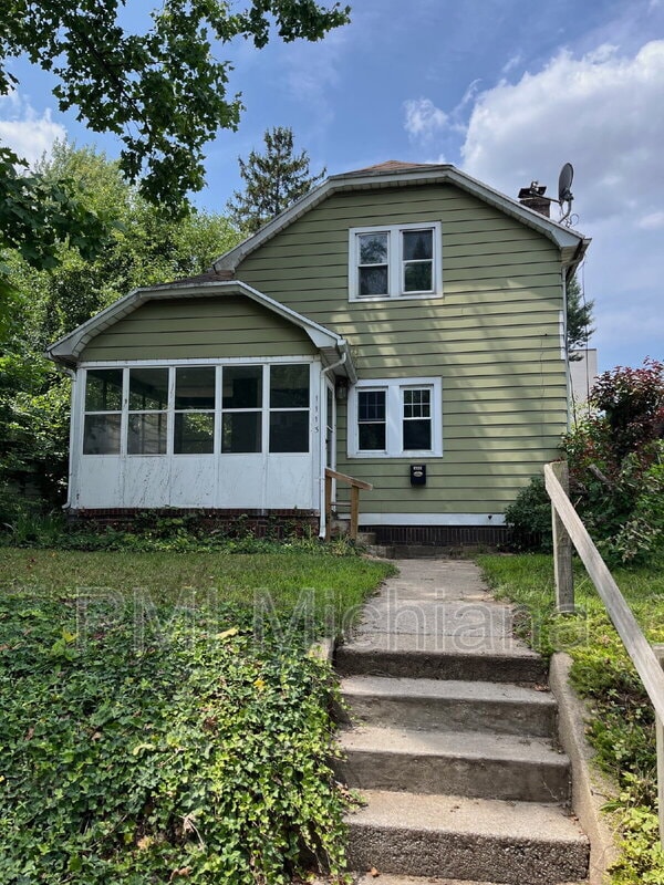 Building Photo - 1113 21st St Rental