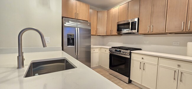 Photo - 432 S Maple Ave Apartment Unit 432 - 301