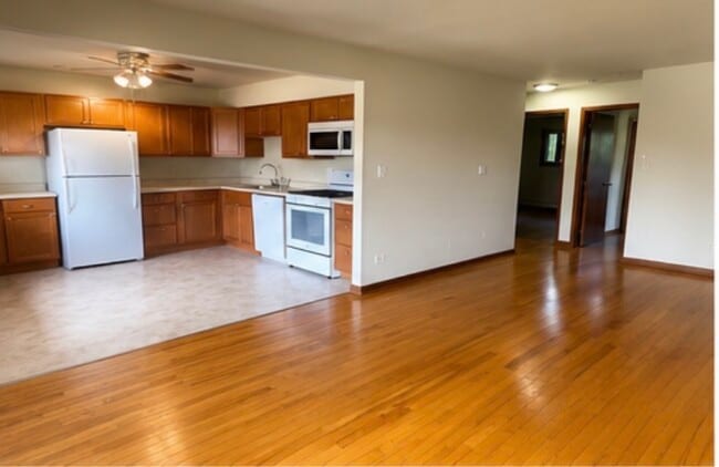 Photo - 826 N Milwaukee Ave Unit D2