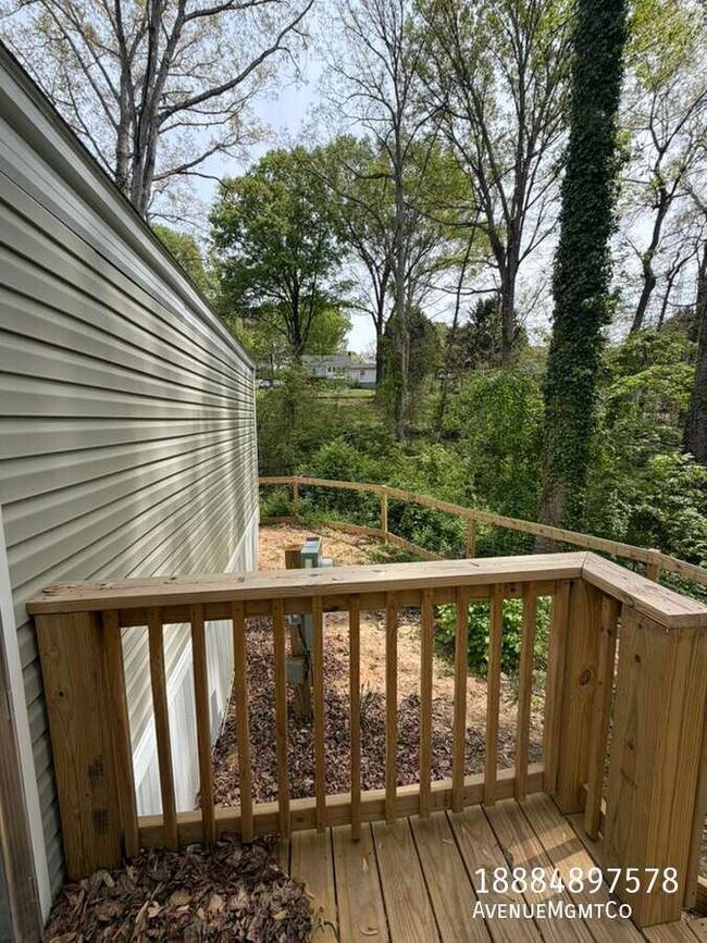 Photo - 512 10th St SW