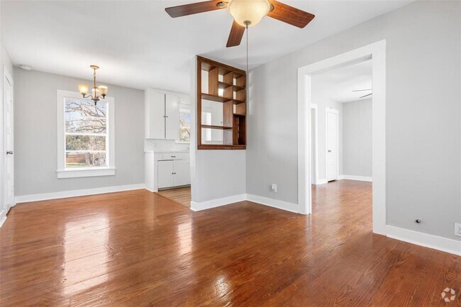 Building Photo - 1446 Lawson St Unit B Rental