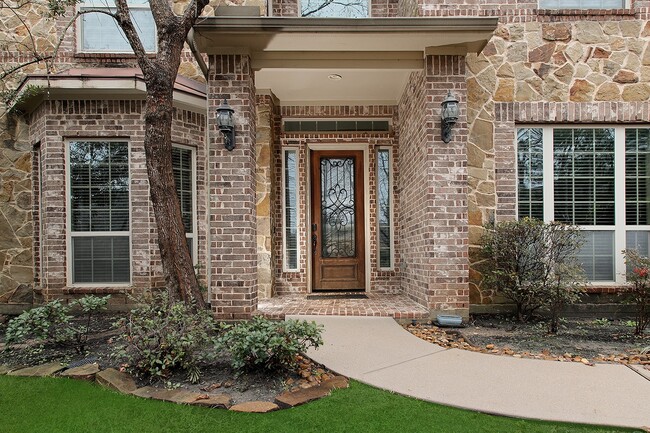 Photo - 18 Shallowford Pl
