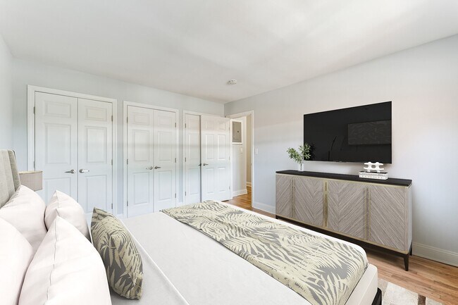 Elevate your living space at Eagle Rock Apartments at Hicksville. This beautifully designed bedroom features ample storage, contemporary finishes, and a calming atmosphere. Explore your new home today and envision your life here! Act now to learn more!