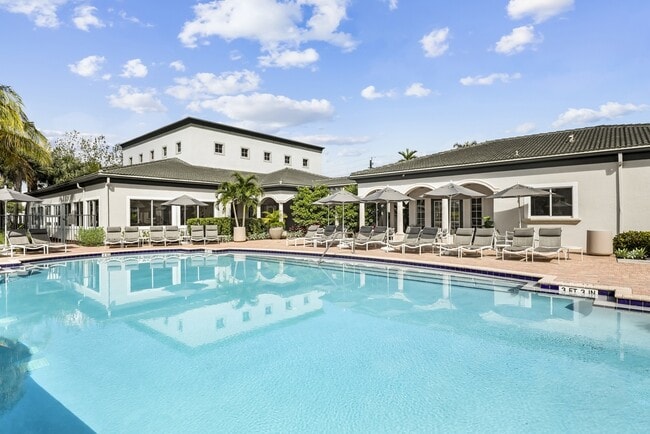Building Photo - Palm Trace Landings Apartments