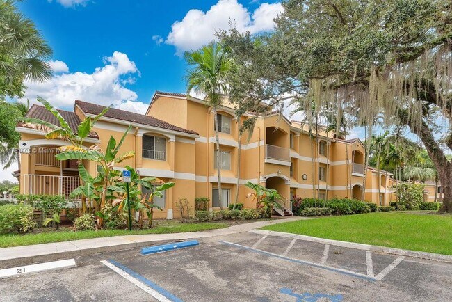 Photo - 2321 NW 33rd St Unit 215