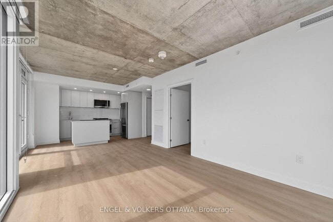 Photo - 1360 Carling Ave Unit 1107